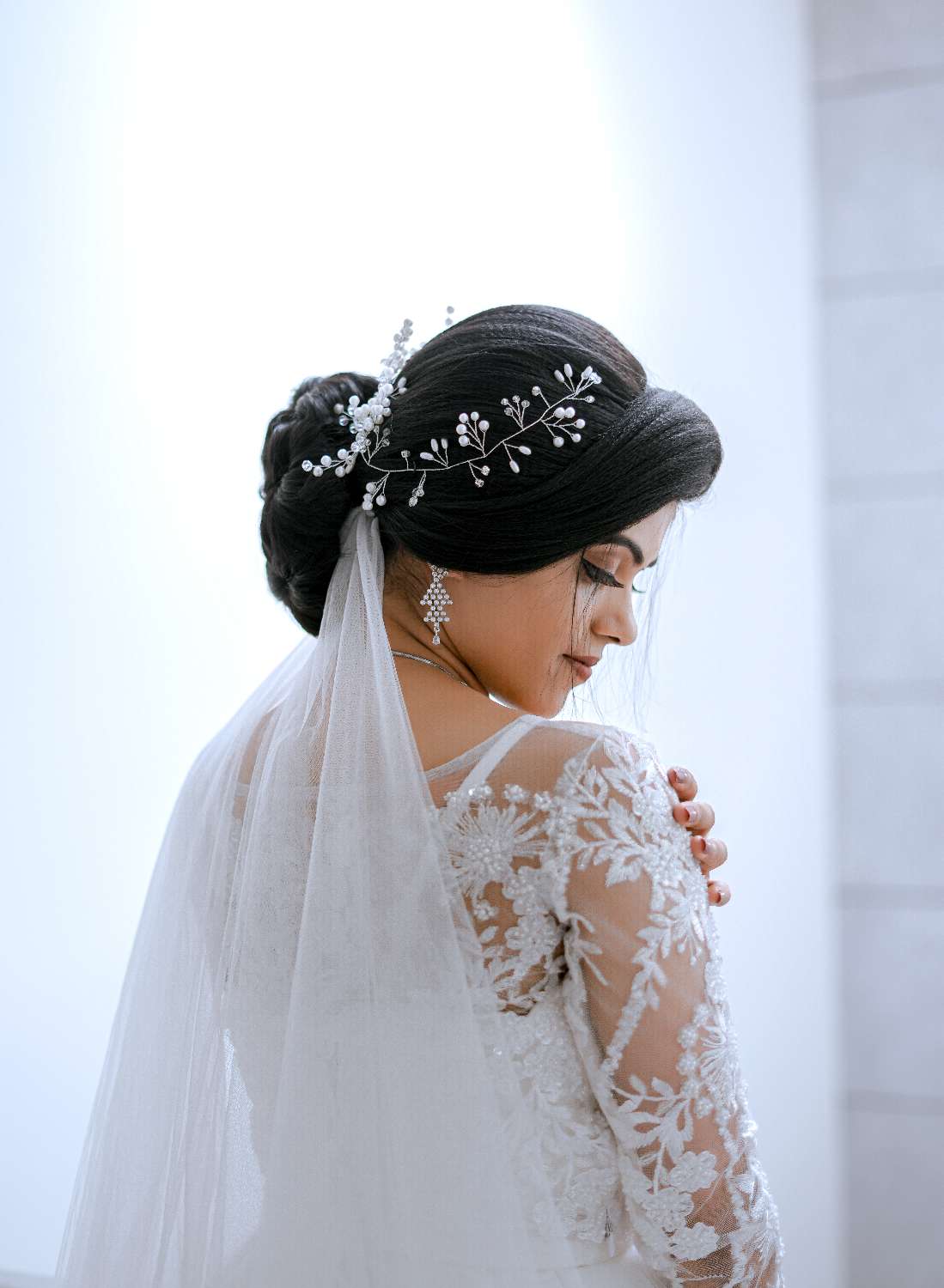 Hairstyle | Indian bridal hairstyles, Bridal hairstyle indian wedding,  Indian bridal fashion